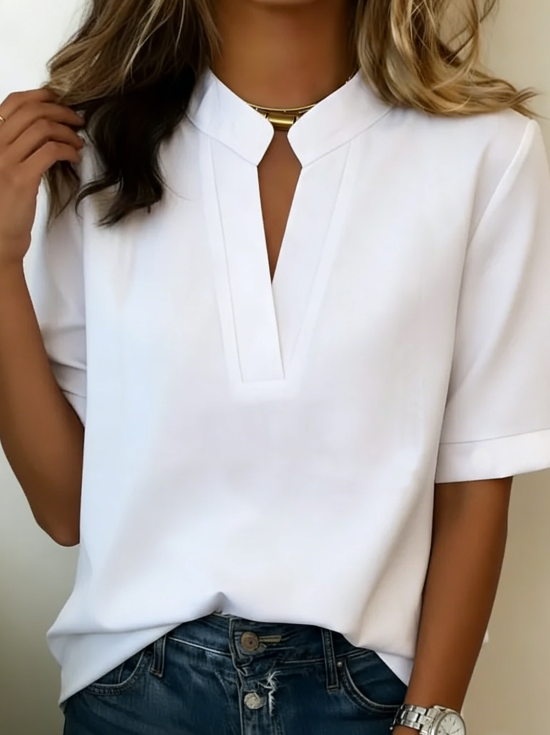 LAURA | Chic V-Neck Blouse