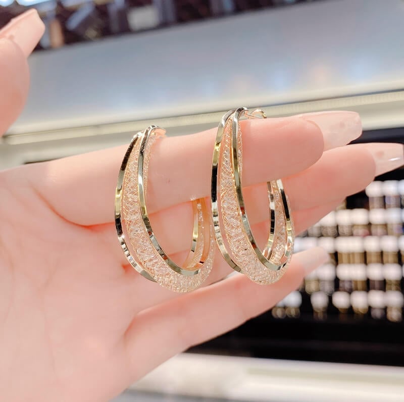 GRACE | Twisted Crystal Oval Hoop Earrings